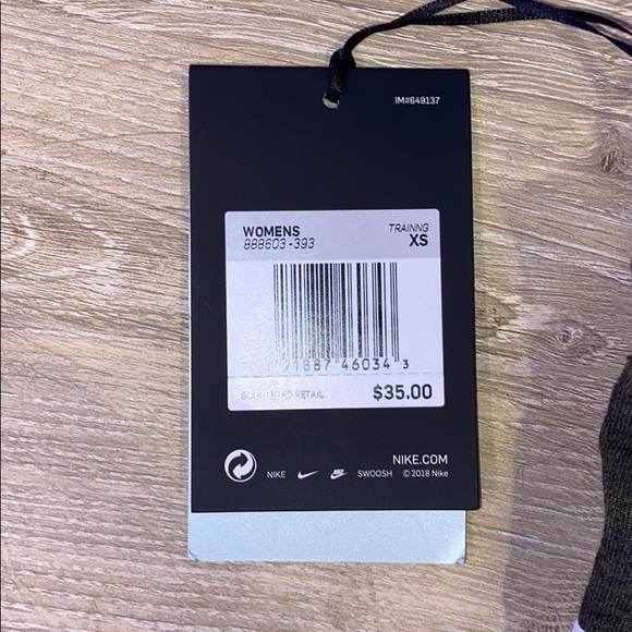 women’s NIKE classic bra - Picture 3 of 3